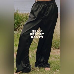 NWT Daily Drills Silky Resort Pants - Black